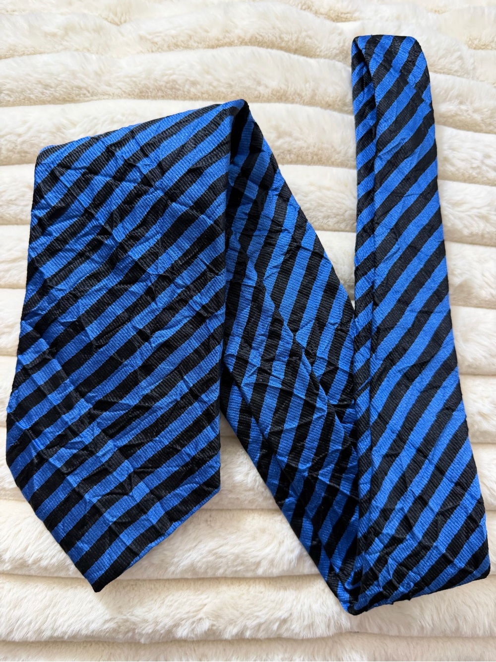 Reporter - Blue and Black Diagonal Stripe Men's Tie
